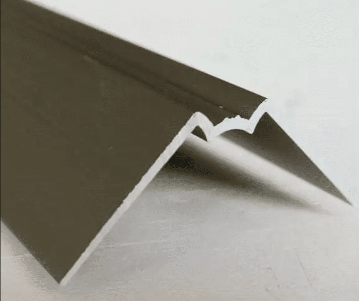 Profil d'angle intérieur 250cm